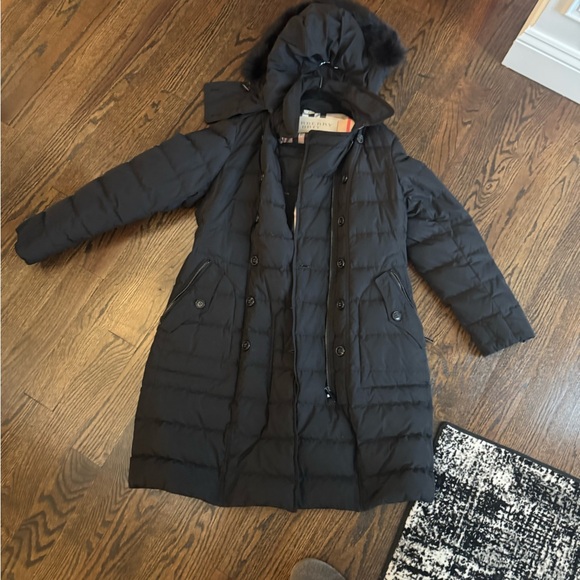 Burberry Dalmerton Quilted Down Puffer Coat with Removable Shearling Trim - Picture 4 of 5